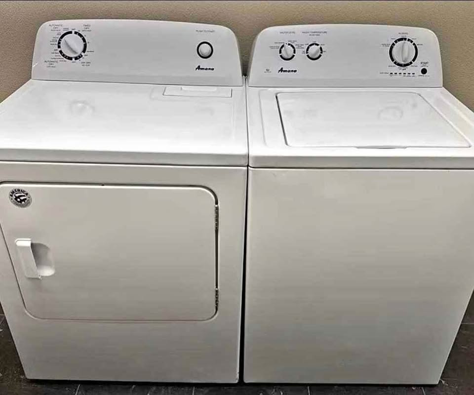 Amana washer and dryer set